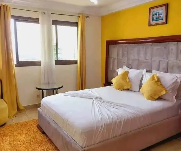 Chambre meublée