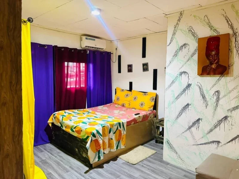 Chambre meublé