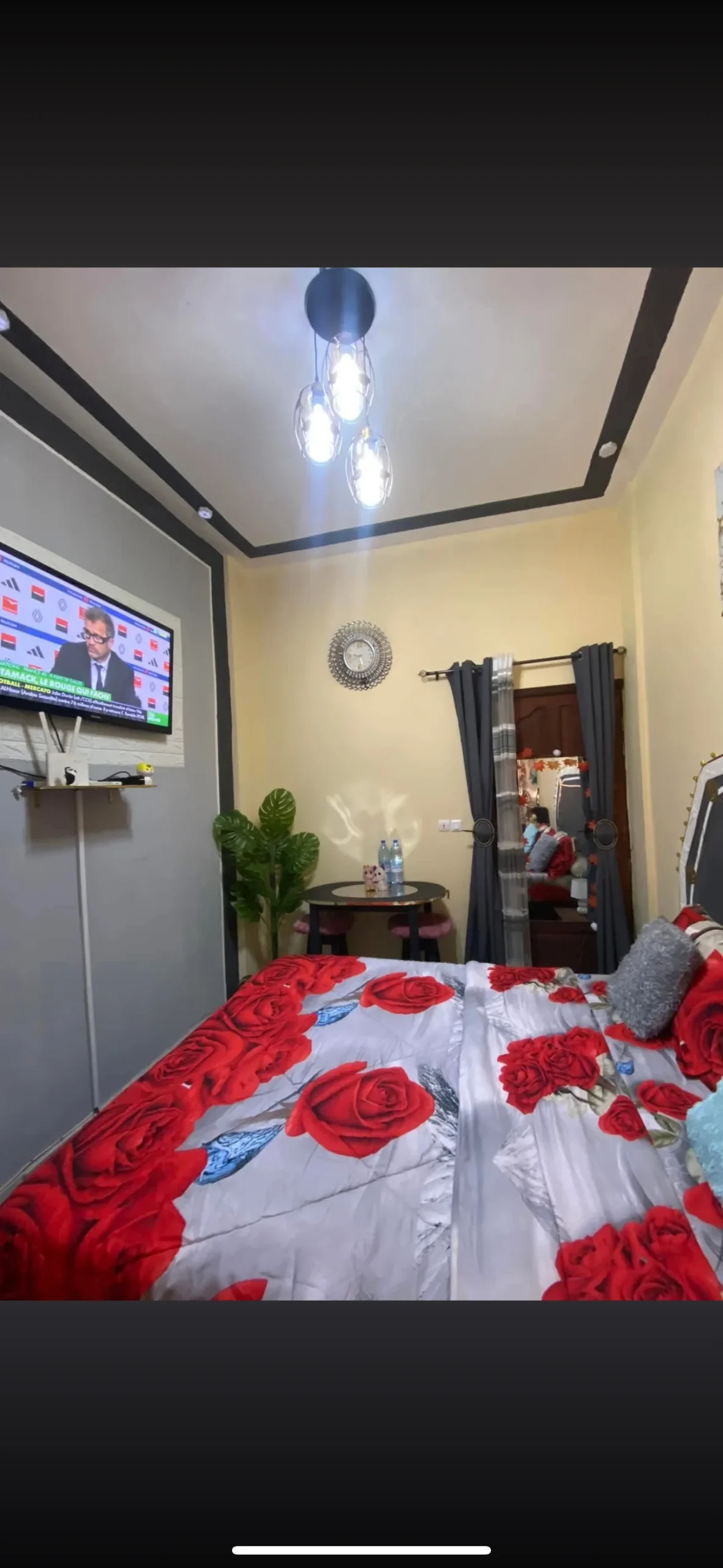 Chambre meublée