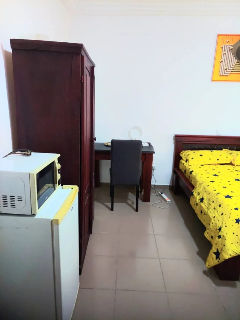 Chambre meublé