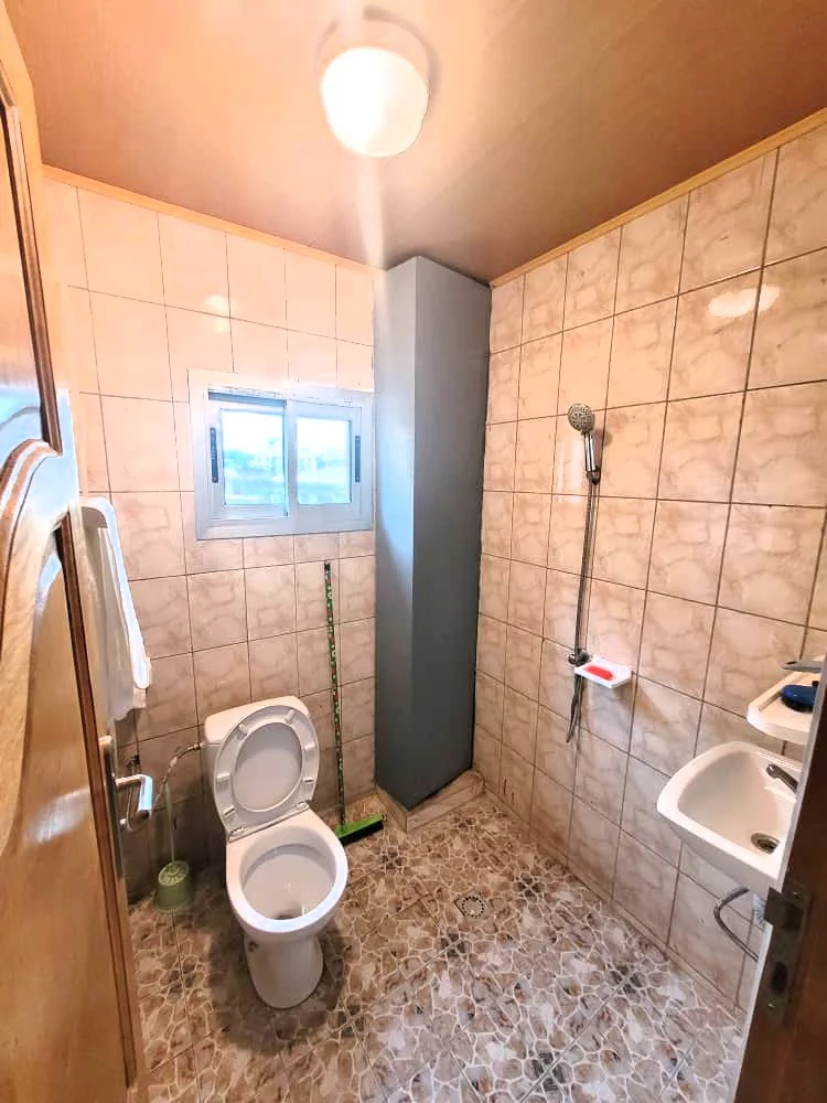 Chambre meublé